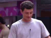 BBB 12: Fael faz Analice chorar